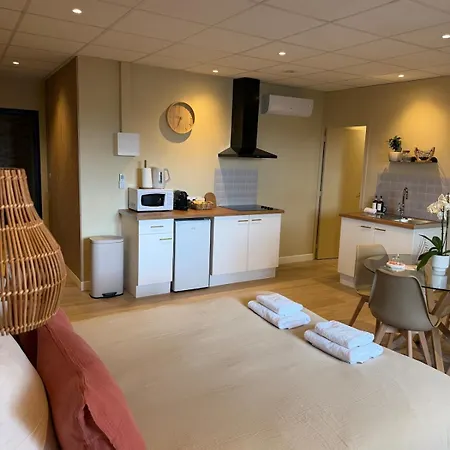 Du 5 - Parking Privé Gratuit à Apartment Reims
