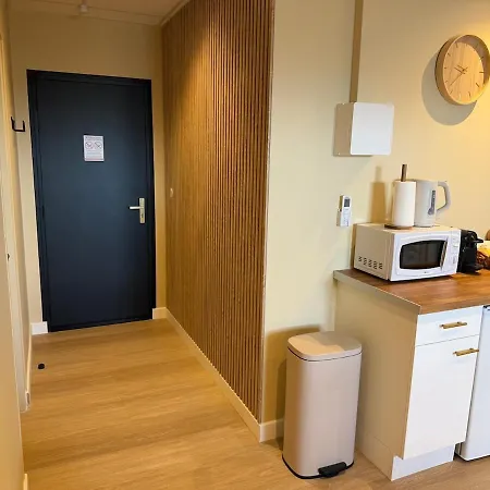 Du 5 - Parking Privé Gratuit à Apartment Reims