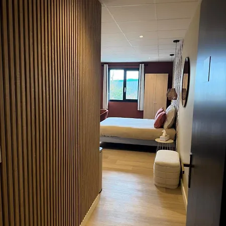 Du 5 - Parking Privé Gratuit à Apartment Reims